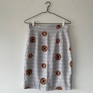 VINTAGE Labyrinth Brooch Pencil Skirt